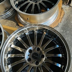 アミスタッド ロディーノ 19インチ ８.5J 5H/114.3 の画像