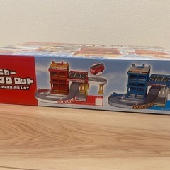 新品未使用品ミニカーパーキングロットの画像