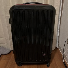 スーツケースの画像