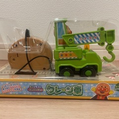 新品未使用アンパンマンのクレーン車『リモコンカー』の画像