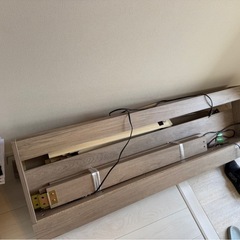RASIK ベッド ダブル フレームのみ グレージュ すのこ ロータイプ コンセント付きの画像