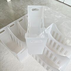 【無人取引】A4サイズファイルボックス　100均商品　8個の画像