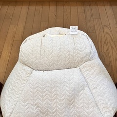 【美品】　へんてこな形の座椅子　の画像