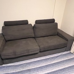 IKEAの人気ソファ KIVIK/シーヴィク ソファ  3人がけ※別売りのヘッドレスト2つ付きの画像
