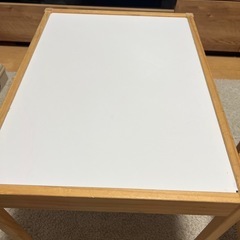 IKEA キッズテーブル チェアセット の画像