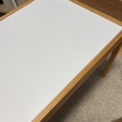 IKEA キッズテーブル チェアセット の画像