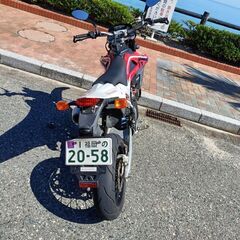 2013年最終イタリアンハスクバーナ　オフロードとストリートを兼ね備えたHusqvarna TE250R SM仕様 Supermotoの画像