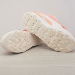 美品 PUMA ランテイムド プラットフォーム 24cmの画像