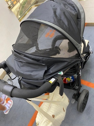 goie ベビーカー