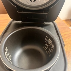 炊飯器　3合の画像