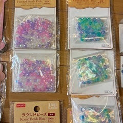 ビーズセット　工芸　趣味　デコパーツの画像