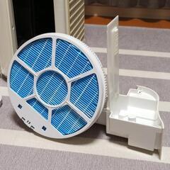 シャープ 加湿空気清浄機 高濃度プラズマクラスター7000搭載 KC-D50-Wの画像