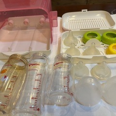 哺乳瓶&消毒ケースの画像