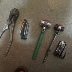 腰袋 道具多数の画像