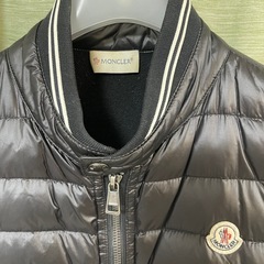 MONCLER モンクレール ダウンベスト　ブラック　黒　サイズL ナイロン ダウンベスト MONCLER モンクレール の画像