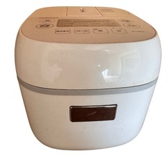 TOSHIBA 炊飯器3合の画像