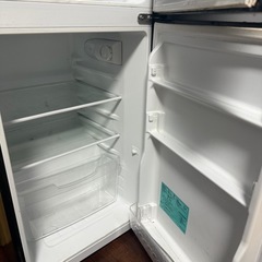 冷蔵庫と電子レンジの画像