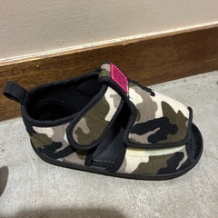 迷彩柄サンダル　15センチの画像