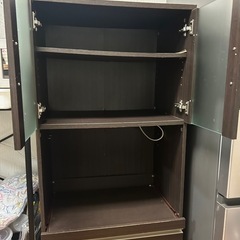 キャビネット（食器棚）
の画像