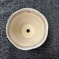小さな益子焼の植木鉢の画像