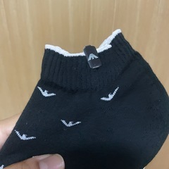 新品タグ付き♡アルマーニの靴下です☺️の画像