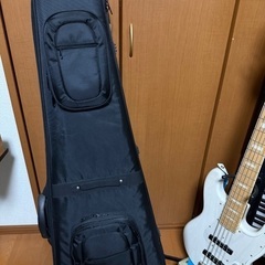 Bacchus ベース　5弦　Hand Crafted Equipment の画像