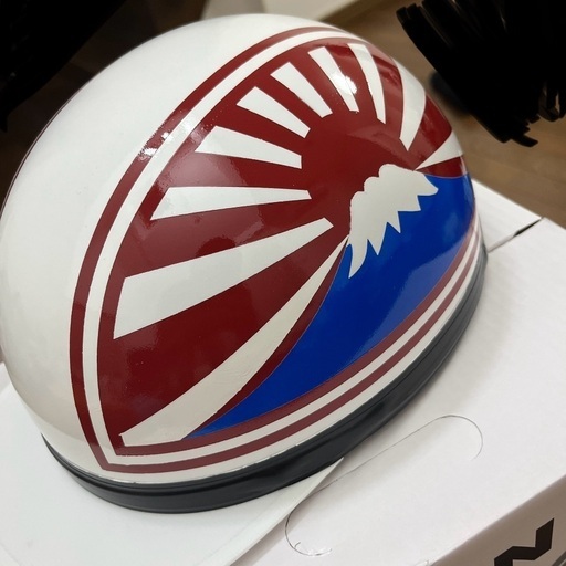 新品、未使用品　半キャ 日章塗装 富士日章半ヘルカスタム塗装ヘルメット (バイク) あいの里公園の