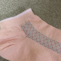 新品タグ付き♡ピンクのスニーカーソックスです☺️の画像
