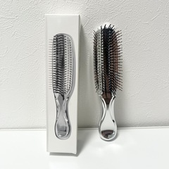 【定価3999円】ヘアブラシ  静電気防止の画像