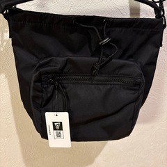 ニューエラ　ポーチ新品未使用品の画像