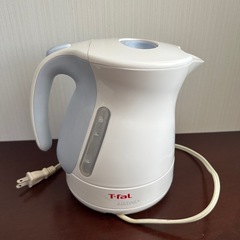 T-fal JUSTINE+ ホワイト ブルー 電気ケトルの画像