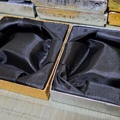 ギフトボックス 2色 合計32個 プチギフトボックス ハンドメイド ブレスレットケースの画像