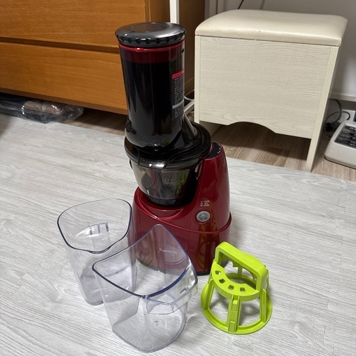 クビンス ホールスロージューサー レッド