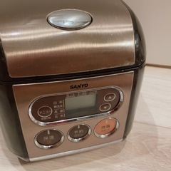 炊飯器　3合の画像