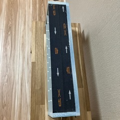 おもちゃ車の駐車場の画像