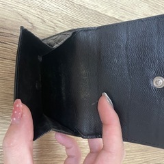 【決まりました
】BALENCIAGA 三つ折財布の画像