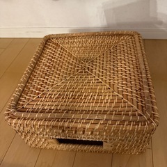 無印良品のラタンボックスの画像