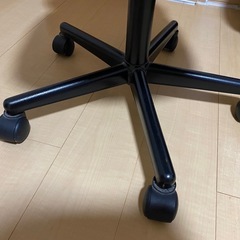 デスクチェア　オフィスチェアの画像