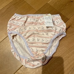 新品未使用　タグ付き　マタニティショーツの画像