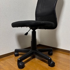 ⭐️無料⭐️キャスター付き椅子の画像