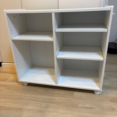 収納棚の画像