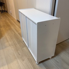 収納棚の画像
