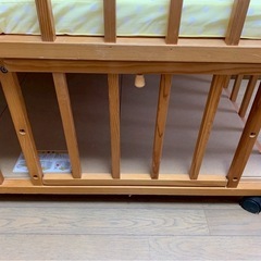 ベビーベッドナチュラルカラー　の画像