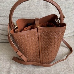 ブラウン　レザー製　2WAYのショルダーバッグの画像
