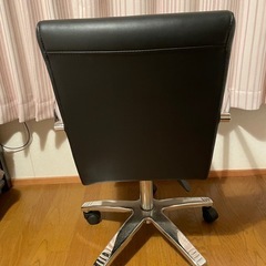 オフィスチェアの画像