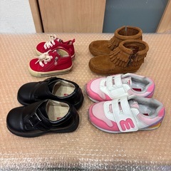 キッズシューズ Aprica ミキハウス MINNETONKAの画像