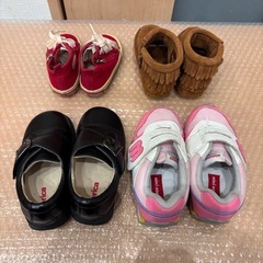 キッズシューズ Aprica ミキハウス MINNETONKAの画像