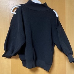 ニットトップスの画像