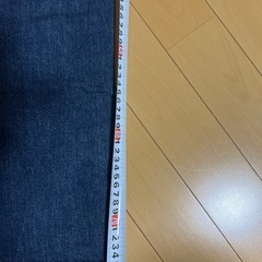 ユニクロジーンズ新品の画像