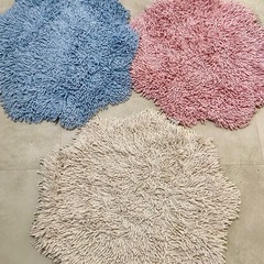 可愛いいラグマット（50センチ幅）の画像
